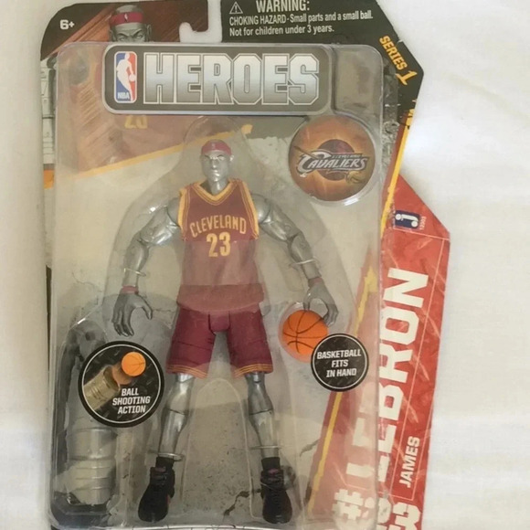 NIB LeBron James #23 Cleveland Cavaliers Figurine - Picture 2 of 5